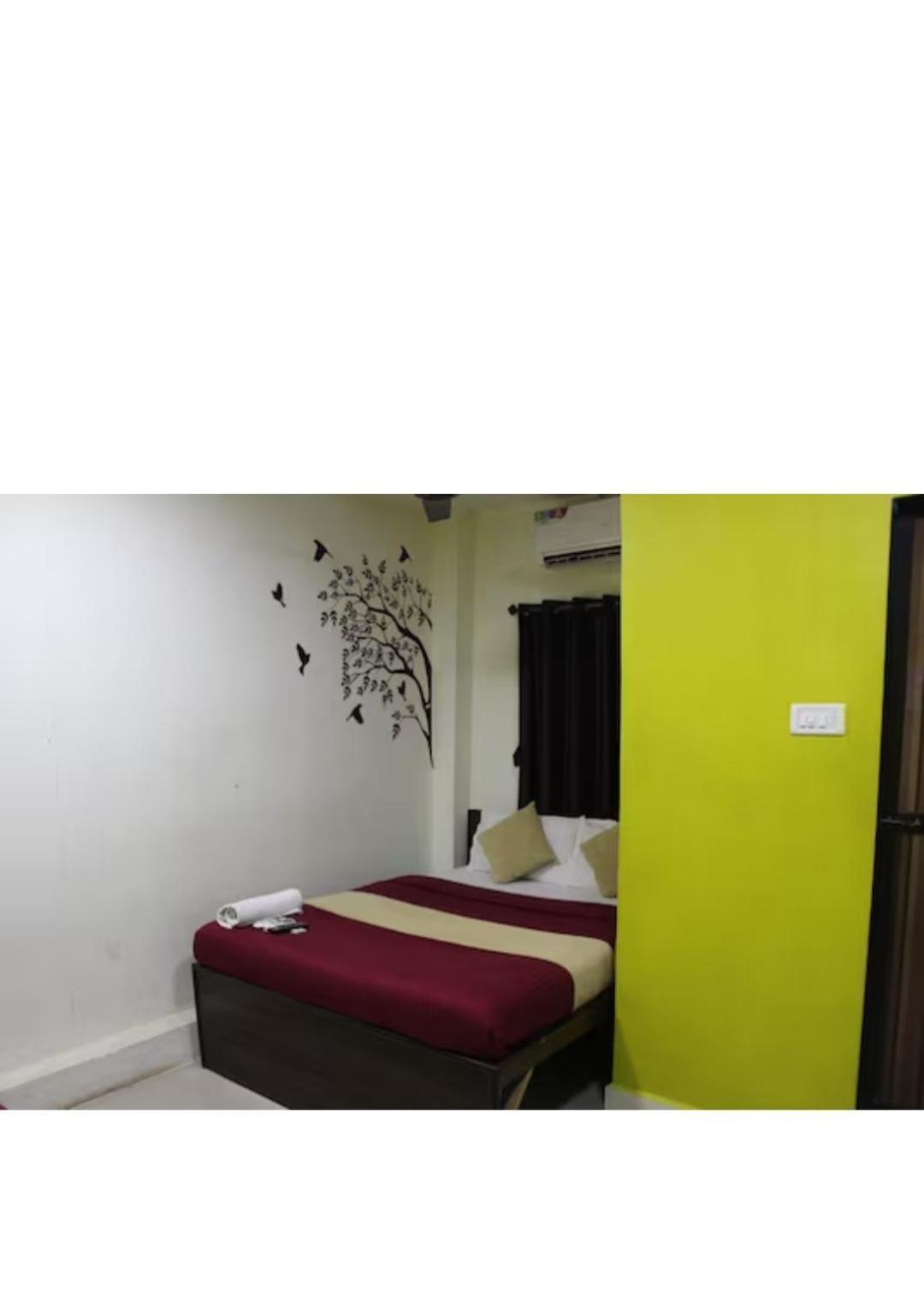 מומביי Hotel Saffron Inn מראה חיצוני תמונה